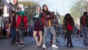 Disney Parks Presents: A Descendants Magical Holiday Celebrationscreenshot 2