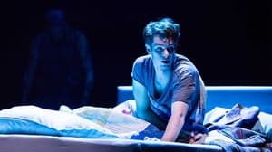 National Theatre Live: Angels In America — Part One: Millennium Approachesscreenshot 4