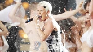 P!NK: Staying Truescreenshot 1