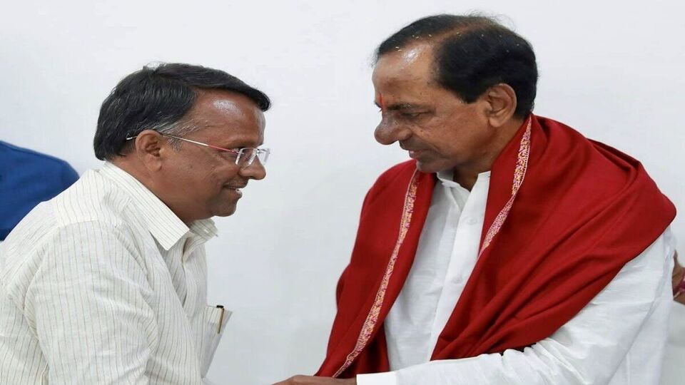 KCR with R Satayanarayana 1737884056514 1737884061232