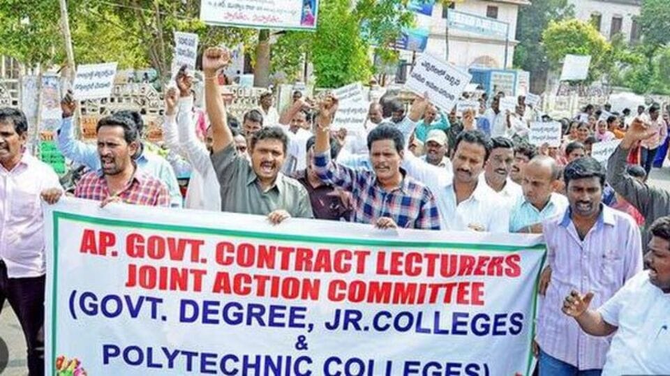 contract lecturers 1739963107068 1739963107272