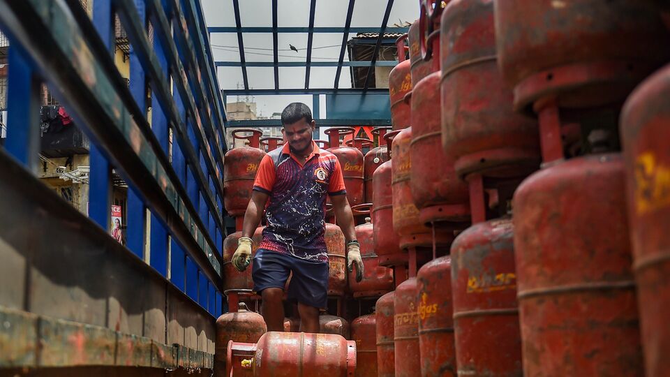 lpg cylinder price 1709869784256 1738375161176