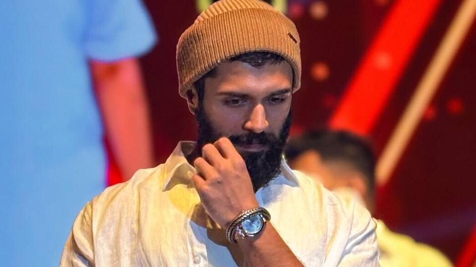 Vijay Deverakonda betting 1742544213024 1742548250771