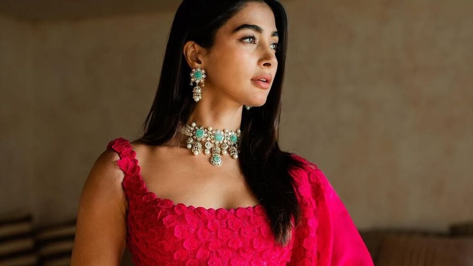 Pooja Hegde Pink 1 1742037309540 1745149337777