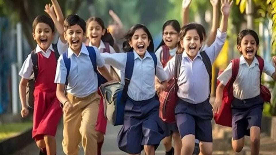 school 1736152324327 1745300909848