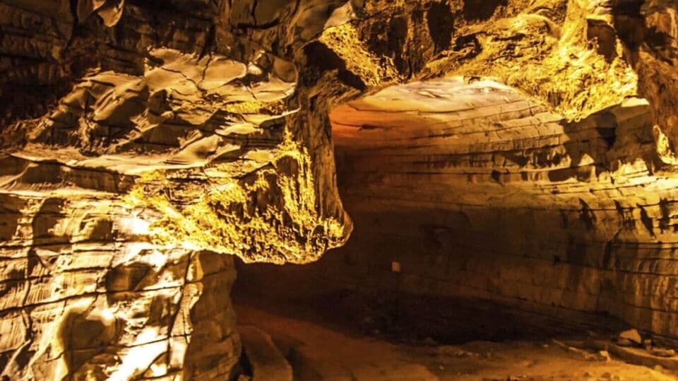 Belum Caves 1749813845586 1749813845735